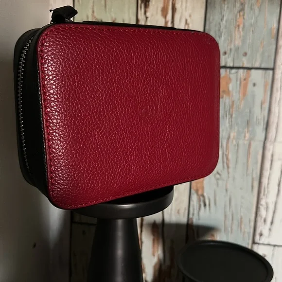 Brighton Jewelry / Cosmetic hardsided zip around bag - Picture 5 of 10